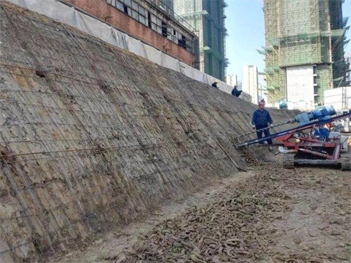 建华建筑边坡支护