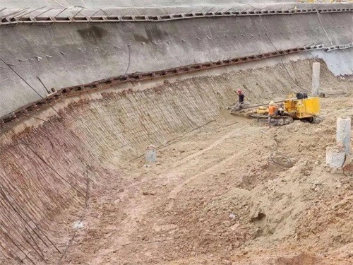 建华基坑边坡加固